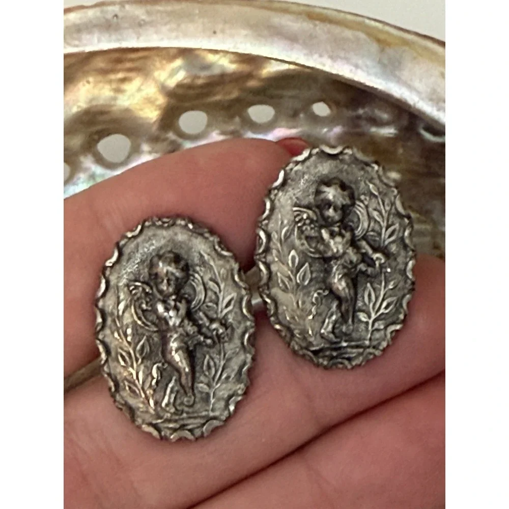 Vintage Silver Tone Oval Cherub Cufflinks Antique Suit Accessory Unique Details